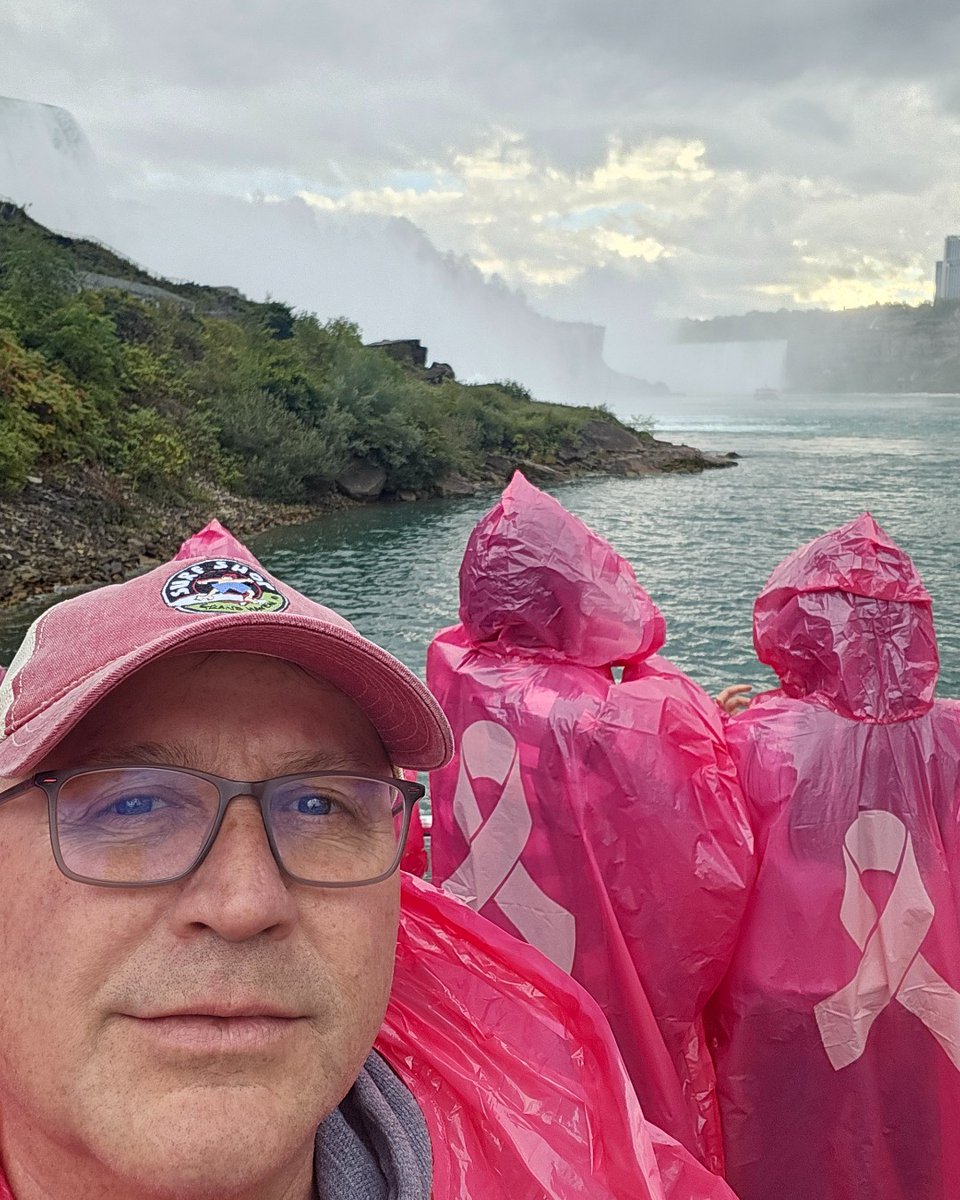 SunsetTrans's tweet photo. Sunset's Managing Director of our Grand Haven branch celebrated our annual #PINKOUT Day Niagara Falls style! #SunsetWasHere https://t.co/vAuoW80qoS