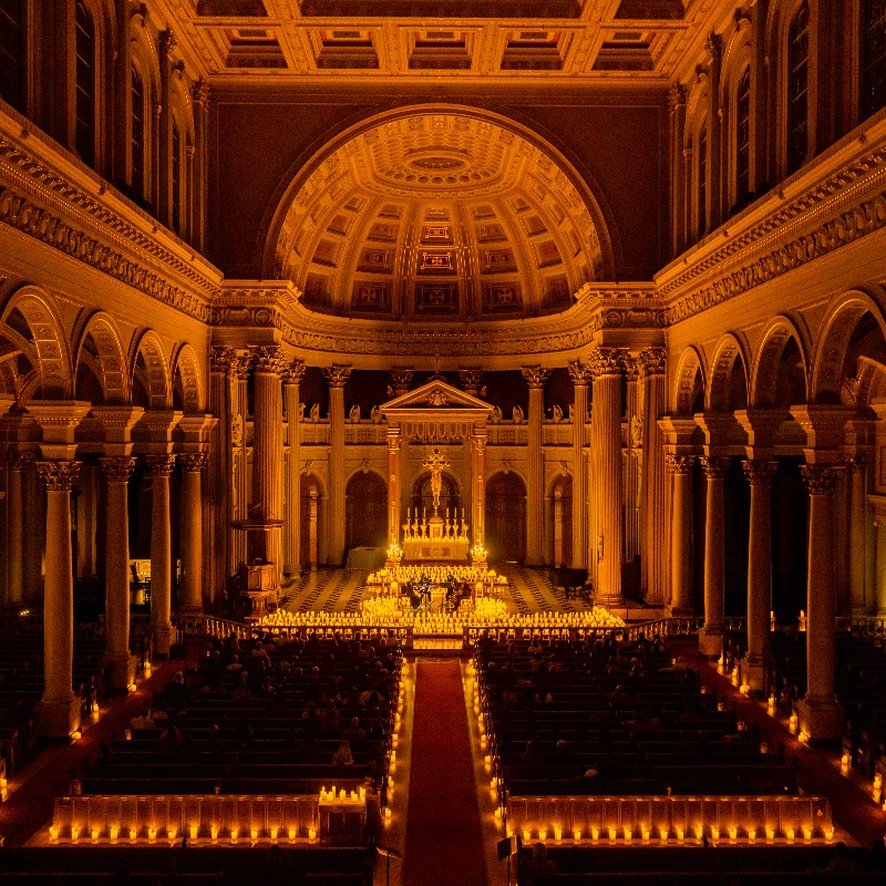 cdl_concerts's tweet photo. Thousands of candles light up some of the San Francisco's most beautiful venues!