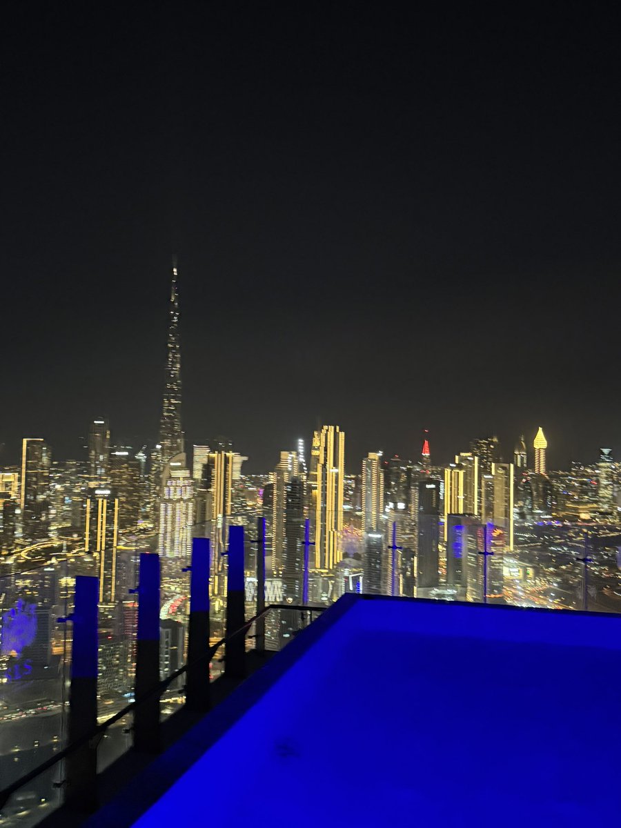 cepryl's tweet photo. Cool view
#pulsenight @CESS_Storage https://t.co/tU6t5nDtft