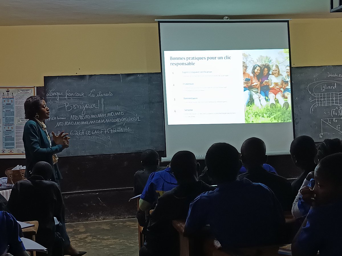 #SEMI2024 Très bel atelier au Lycée bilingue de Biyemassi où Eduk-Média a initié élèves et enseignants à l'EMI, avec une présentation inspirante de Muriel Atangana sur le thème "Clic responsable". Enfin, une présentation, aux élèves, des ressources #EMI en cours de production.
