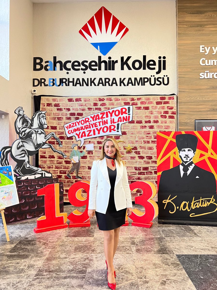 BK_ayse_demir40's tweet photo. Bazı yıllar,bazı aylar,bazı günler,bazı saatler hatta bazı dakikalar bile önemlidir.Önemleri sadece bir sayıyı ifade etmelerinden öte, barındırdıkları manadan kaynaklanır.
#Oan #tarihtebugün 29.10
#anitibariyle saat 19.23
#Cumhuriyetimiz101yaşında #Cumhuriyet 🇹🇷 https://t.co/oKqxZ4NyIr