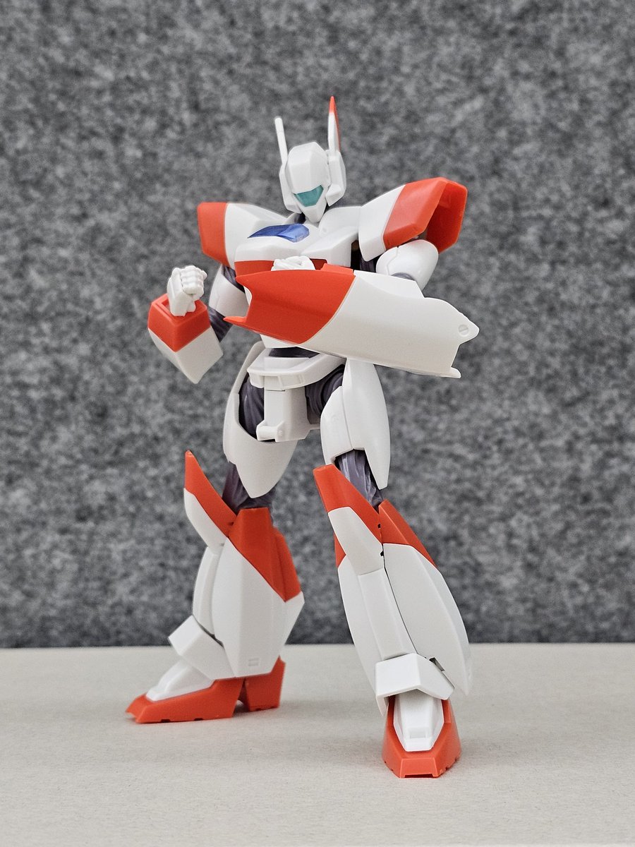 Steven_Patlabor's tweet photo. Goodsmile 1/60 AVS-98 Economy, parts in separate color, easy to build, but be careful of turning the arm because the plastic is too soft, too easy to break.
#パトレイバー模型部 https://t.co/96PIEW5wTk