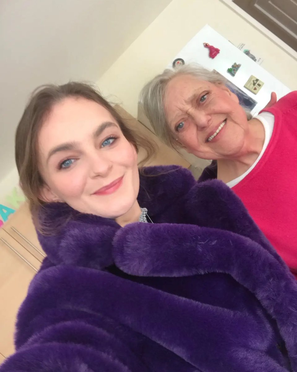 Saffron Rose tweet media