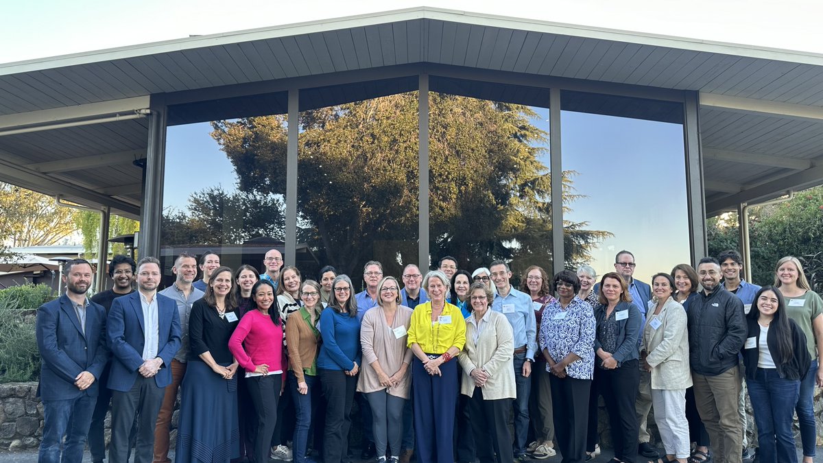 LongevityCenter's tweet photo. We're thrilled to announce the launch of The #FuturesProject on Education and Learning for Longer Lives, a collab initiative from the Center on Longevity and @CASBSStanford! π
Our Futures Fellows convened last week at @Stanford to shape a national vision for lifelong learning. https://t.co/KW7gA23Jkr