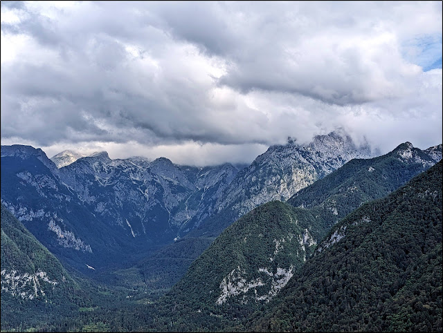 Viajar con autocaravana: Érase una vez un pequeño y verde país, Eslovenia (... viajar-con-autocaravana.blogspot.com/2024/10/erase-…