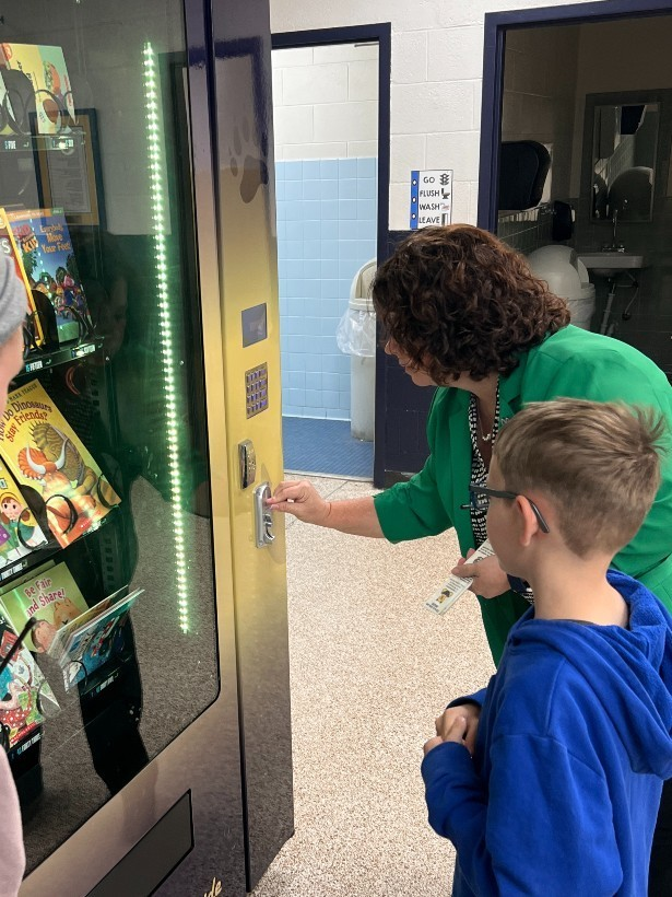 WBPBruins's tweet photo. Special Shout Out to these Baby Bruins who were rewarded today with a special trip to the Book Vending Machine for "Being a Bruin" in the month of October.  Way to go! #WeAreBruins https://t.co/uuzE60fJ1m