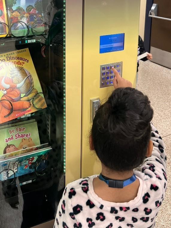 WBPBruins's tweet photo. Special Shout Out to these Baby Bruins who were rewarded today with a special trip to the Book Vending Machine for "Being a Bruin" in the month of October.  Way to go! #WeAreBruins https://t.co/uuzE60fJ1m
