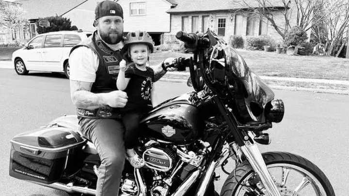 We are so sorry to hear about the death of Phoenixville PD Officer Art Scena. Our thoughts and prayers are with his wife, daughters, and extended family, as well as the whole <a href="/BoroughofPXV/">Borough of Phoenixville</a> Police department.

You can donate in support of the family at
gofundme.com/f/aid-for-aman…
