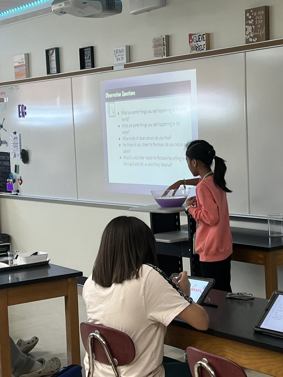 HAllisonSTEM's tweet photo. Students got to explore bath bombs yesterday in science! What a fun start to the week! 🫧 @MrWPopejoy https://t.co/kVFZ1Ar9vd