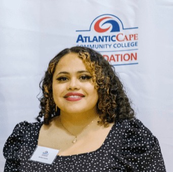 atlanticcape's tweet photo. Jocelyn Caceres, Atlantic Cape’s Academy of Culinary Arts Class of '23 was recognized as the State of New Jersey’s 2024 New Century Workforce Pathway Scholar recipient during the Assoc of Cmmty College Trustees’ (ACCT) Leadership Congress. https://t.co/sxlhkW56fI. @CCTrustees https://t.co/yqXgPWzzyl