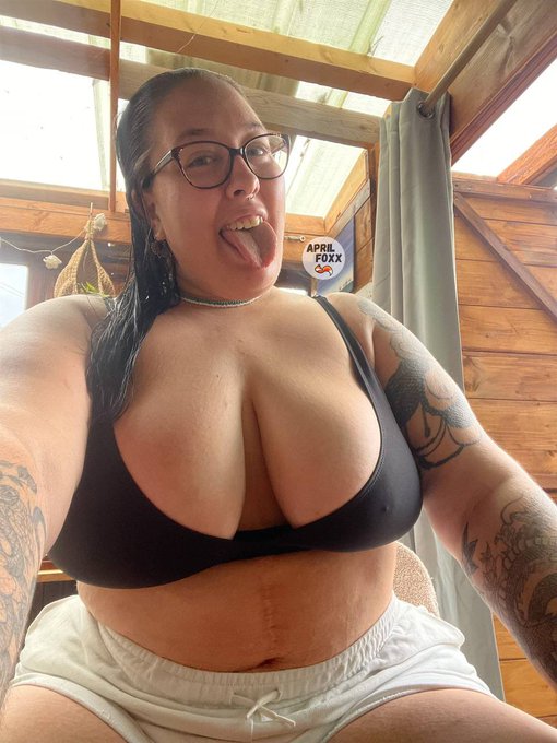 Where would you cum first ? https://t.co/wHULOB6KuX