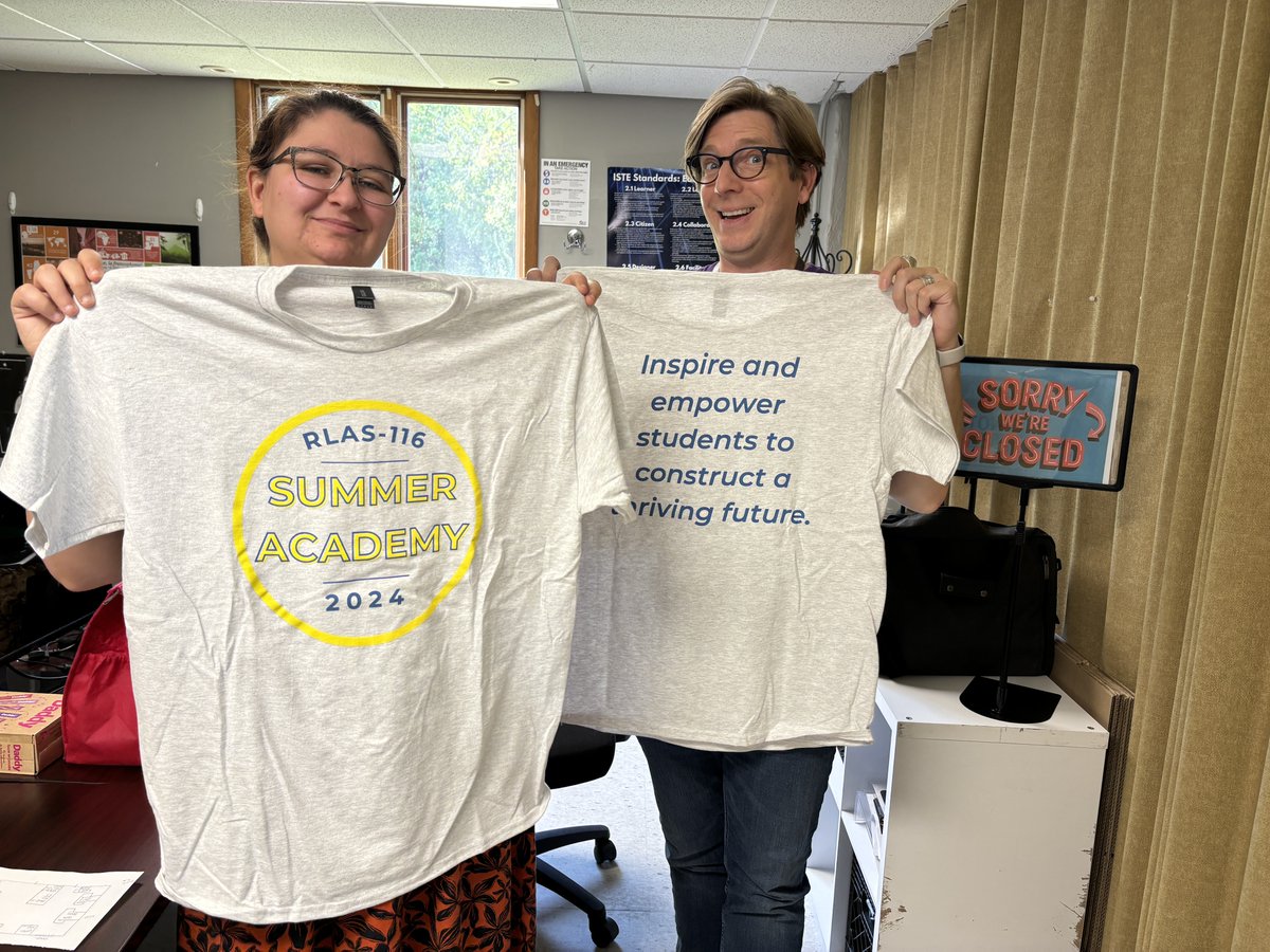 RLAS_DPL's tweet photo. Did you know we support year-round learning? Summer Academy participants earned this cool swag! Check out our website to learn more about us!  #WeAreRL  #116Pride  #professionallearning https://t.co/3iW9TS19Ns
