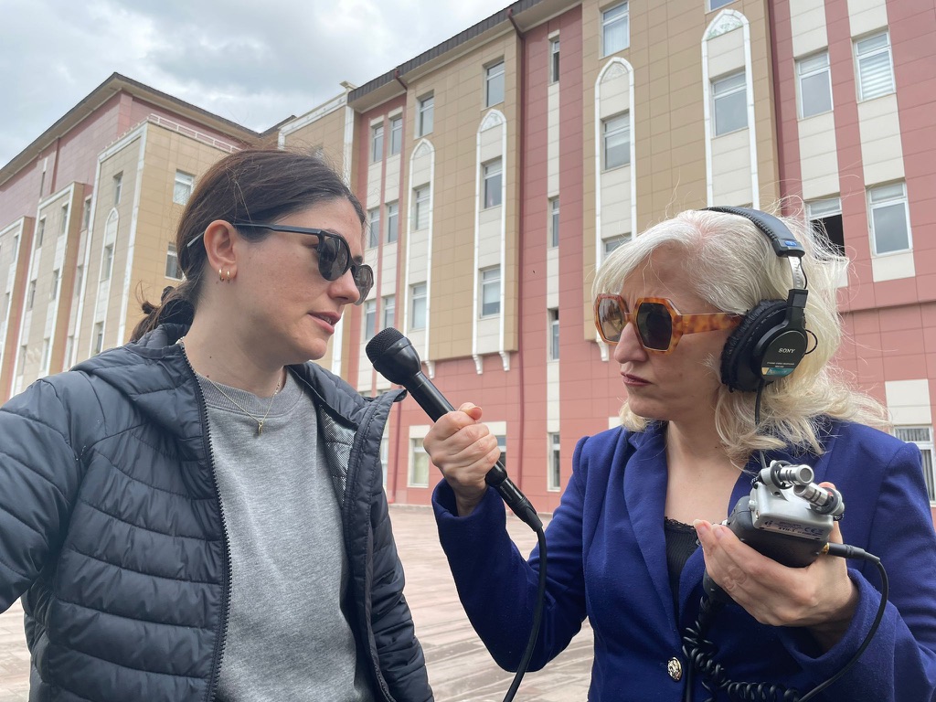 🎙️On Spec Podcast🗞️ (@onspecstories) on Twitter photo On Spec host <a href="/faribanawa/">Fariba Nawa</a> writes about the challenges of funding Lethal Dissent, and how the investigative series helped #Iranian dissidents receive asylum, showing the impact of journalism. #iran #podcasting gijn.org/stories/financ… On Spec host <a href="/faribanawa/">Fariba Nawa</a> writes about the challenges of funding Lethal Dissent, and how the investigative series helped #Iranian dissidents receive asylum, showing the impact of journalism. #iran #podcasting gijn.org/stories/financ…