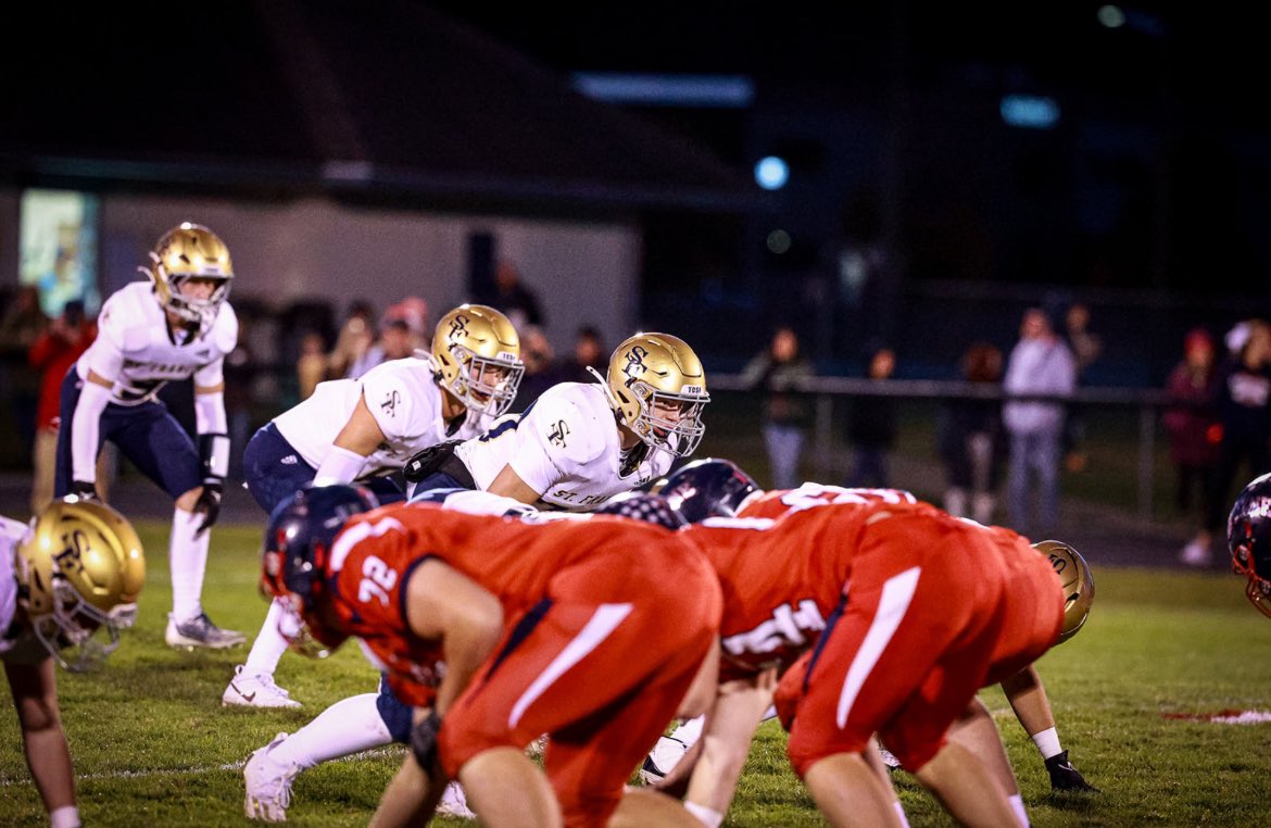 charlieolivier7's tweet photo. I’m back!! Weeks 7-9 film will be out soon!! @CoachPostmaGV @EstolaBart @MIexposure @MichFBFrenzy @CoachJasonMiran @Coach_HThompson @AlmaCoachCole @Coach_Shiels @JamoBrown_ @CoachFaust1 @PrudhommeSVSU @TCSFFootball https://t.co/yu8PfvXmrI