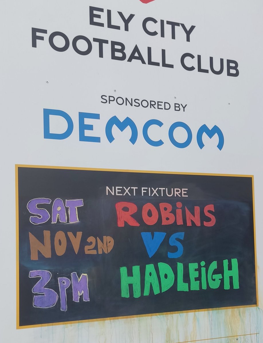 Gaz1885's tweet photo. Come on the Robins!!!!! https://t.co/N5Mhrz7anm