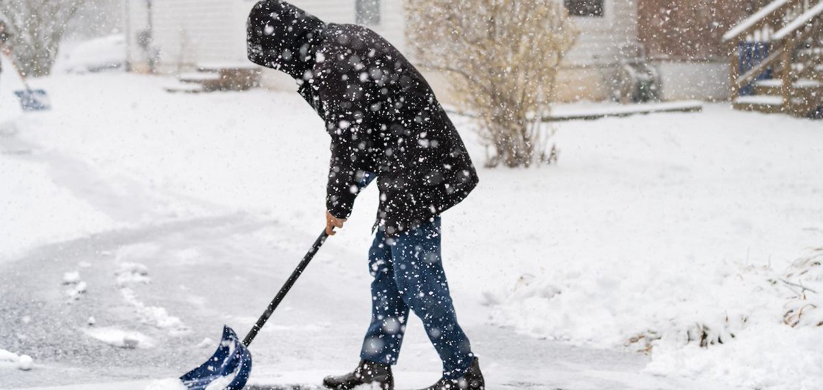 GreenFutureca's tweet photo. Seniors deserve safe, accessible walkways. Our specialized snow removal services cater to Calgary’s senior residents, ensuring pathways stay clear and safe all winter long. Book today!
#SnowRemovalForSeniorsCalgary #YYCCommunity https://t.co/TFQ59CDwT0 https://t.co/LdLJ6fk1Ww