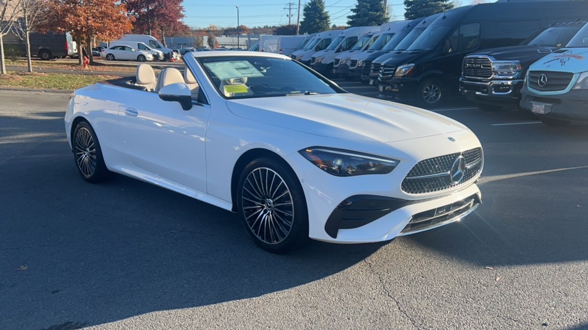 MBWestwood's tweet photo. Why wait for winter? Four new white rides are already bringing the chill to Mercedes-Benz of Westwood. Come by our store for a closer look today. 🤍

#MercedesBenz #WhiteCars #MercedesLuxury https://t.co/UsrTuTiYq6
