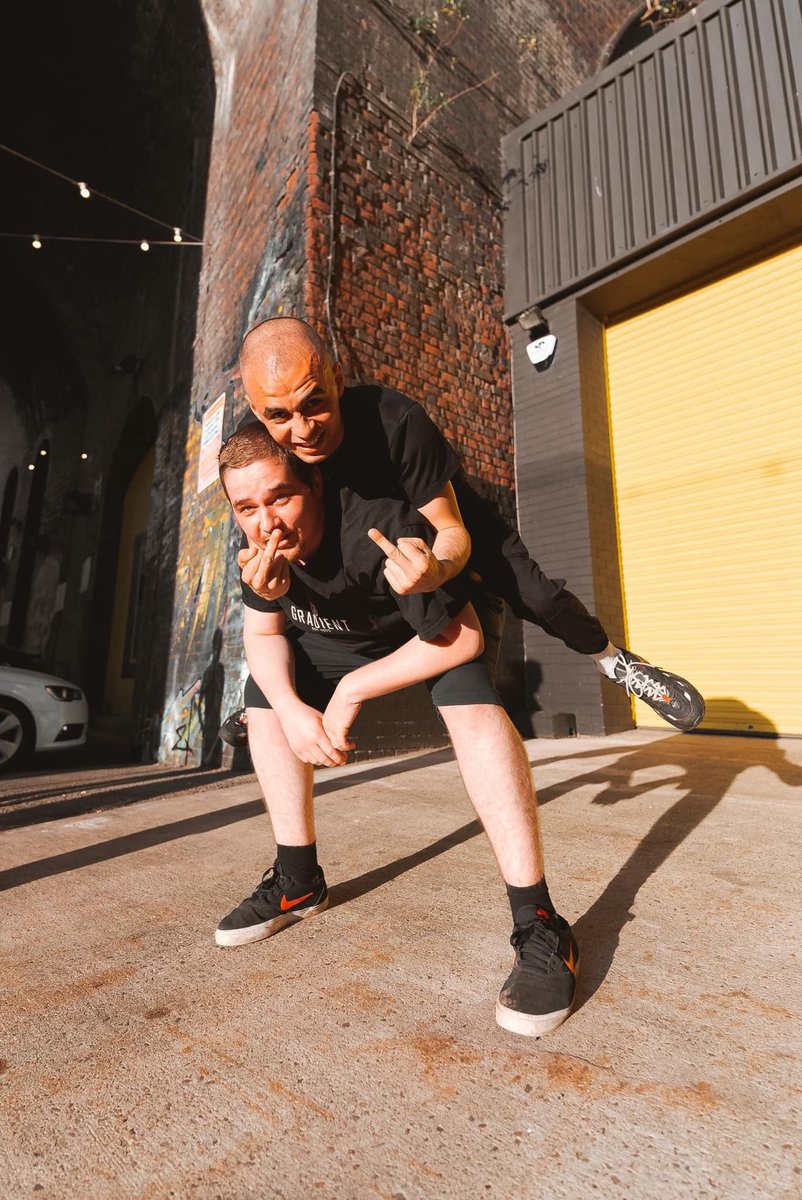 We’ve got <a href="/Amplifydnb/">Amplify</a> &amp; <a href="/MasterErrorOff1/">MasterErrorOfficial</a> on remix duties 👀🔥

Pre-save here: hypeddit.com/historymakingm…