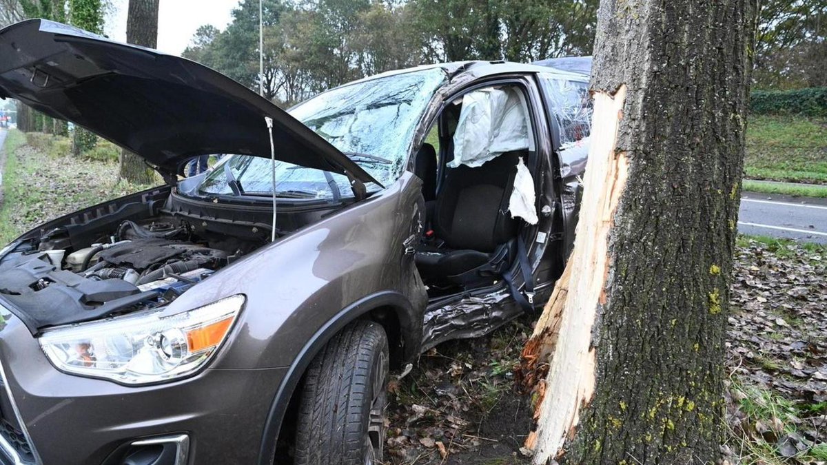 Ongeluk op N206 bij Zoeterwoude: één gewonde