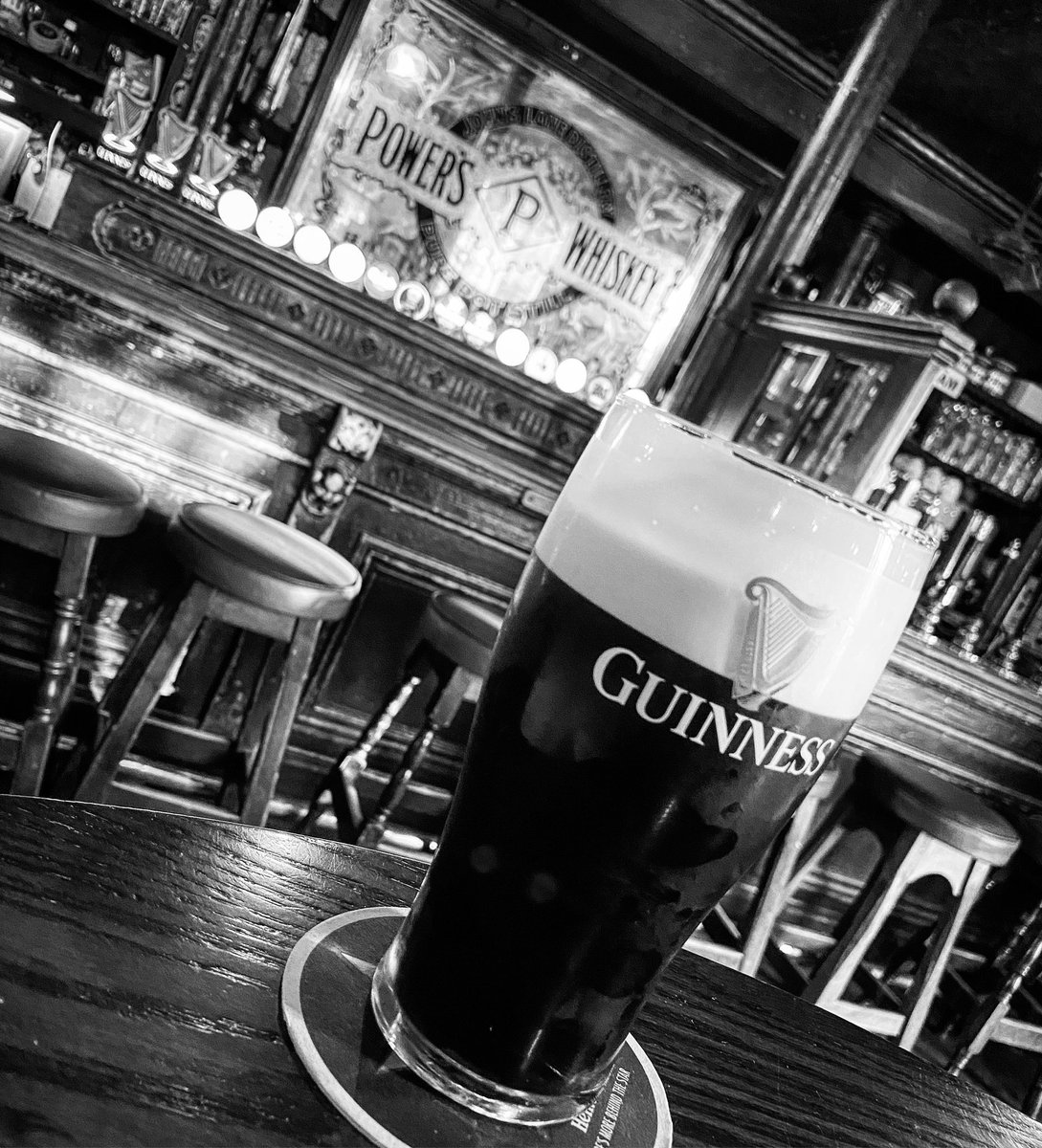 niall_corcoran's tweet photo. @PintsO_Guinness In @Tonerspub 🤤 https://t.co/cxjashKxqO