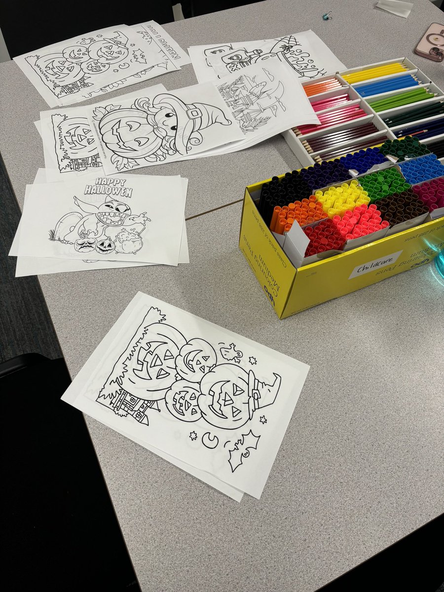 All ready for our crèche this evening at <a href="/LibertonHS/">Liberton High School</a> S2 parent evening 🤩