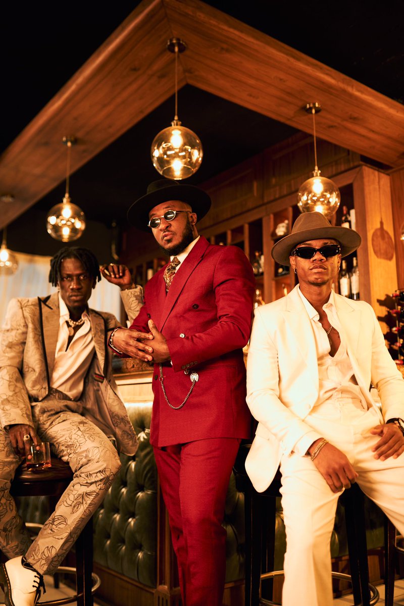 djvyrusky's tweet photo. Best of three worlds 🌎 🔥
#Sika out this Thursday 
w/ broski @KiDiMusic @KingPalutaMusic welcome to the world of bangers 🦍🦍 https://t.co/692d63kNaj