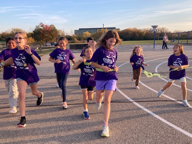 GOTRsewi's tweet photo. Congratulations to our Girls on the Run team at Swanson Elementary in Brookfield for completing their Practice 5K!👟✨️ The countdown to our Fall 5K is on! Learn more about our 5K, sign up to run or volunteer here: https://t.co/E8uUDRigUz https://t.co/LbV59o4Te1