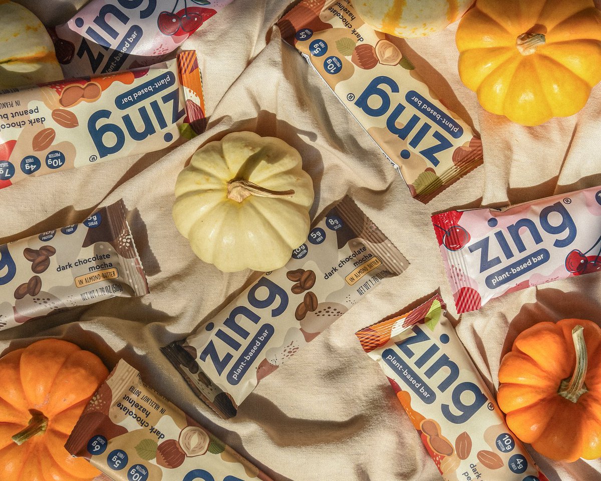 zingbars's tweet photo. π«π Whether you're enjoying a brisk walk or curling up with a warm drink, our bars are the perfect snack to fuel your fall adventures. Packed with real ingredients and delicious flavors, theyβre the ultimate companion for sweater weather! πβ¨ #ZingBars #FallVibes https://t.co/BT944aWoqC