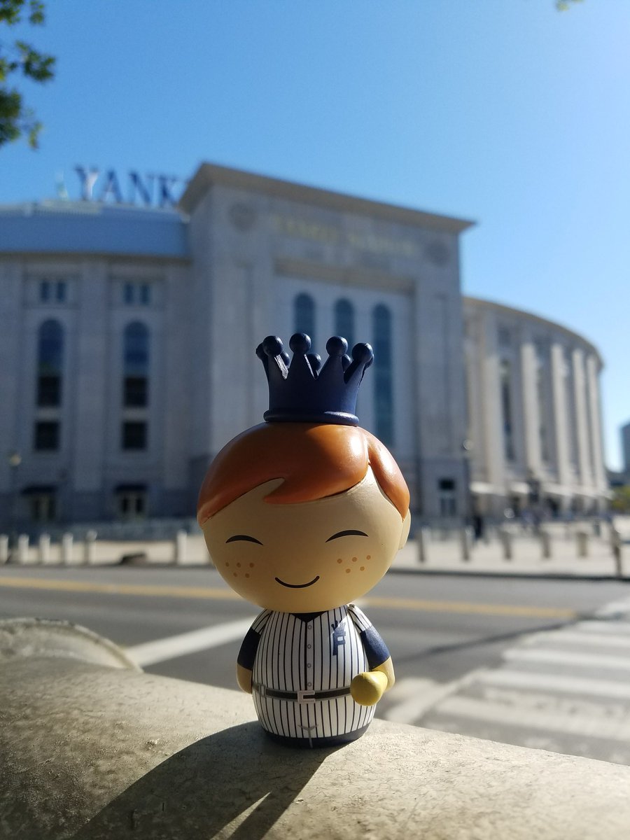 ENunez172's tweet photo. @EntEarth @funko Home team is down 3, still rooting for them https://t.co/ynCuqmYVtU