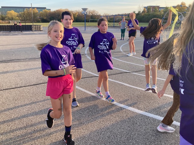 GOTRsewi's tweet photo. Congratulations to our Girls on the Run team at Swanson Elementary in Brookfield for completing their Practice 5K!👟✨️ The countdown to our Fall 5K is on! Learn more about our 5K, sign up to run or volunteer here: https://t.co/E8uUDRigUz https://t.co/LbV59o4Te1