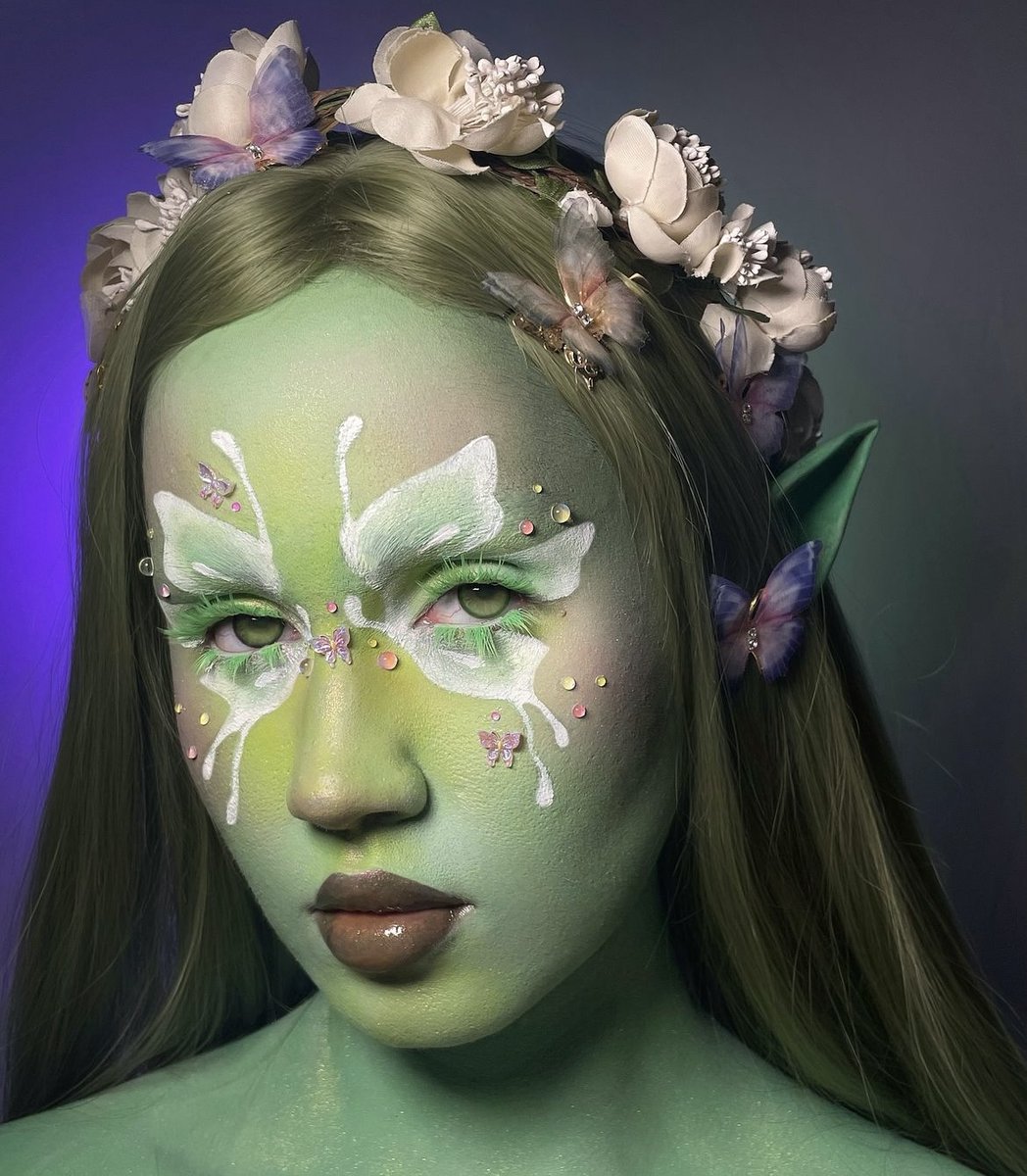 🫧🧚‍♀️Neon fairies do exist! @immortal_papillon brought the magic using our The Roaring 20's Neons Palette! 🧚✨ ⁠
⁠
Channel your inner fairy with pops of neon for $20.25 🌈🌟⁠
⁠