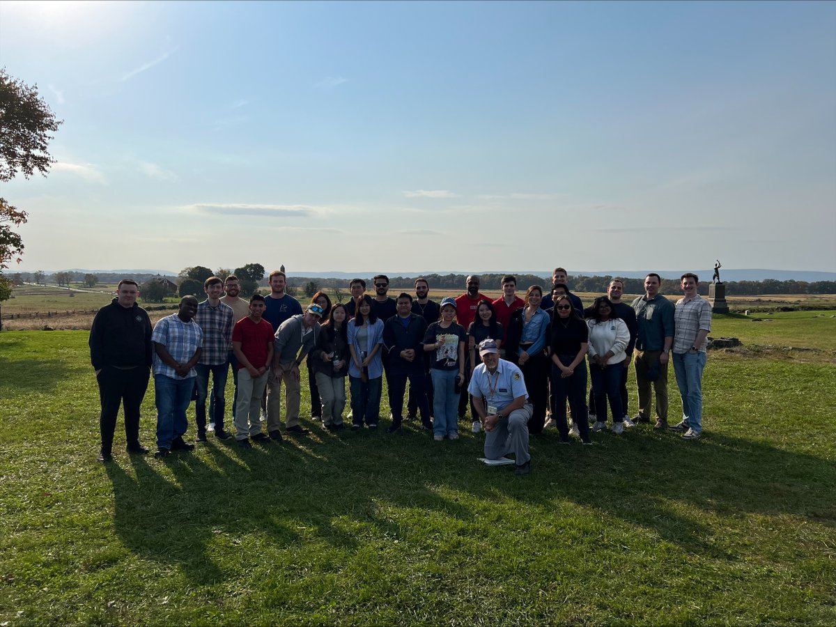 CSPS_GMU's tweet photo. Earlier this month, @CSPS_GMU student fellows took a guided tour of @GettysburgNMP to learn more about the bloodiest battle of the Civil War — "The high water mark of the rebellion." 1/2 https://t.co/pH1uBpRlHc