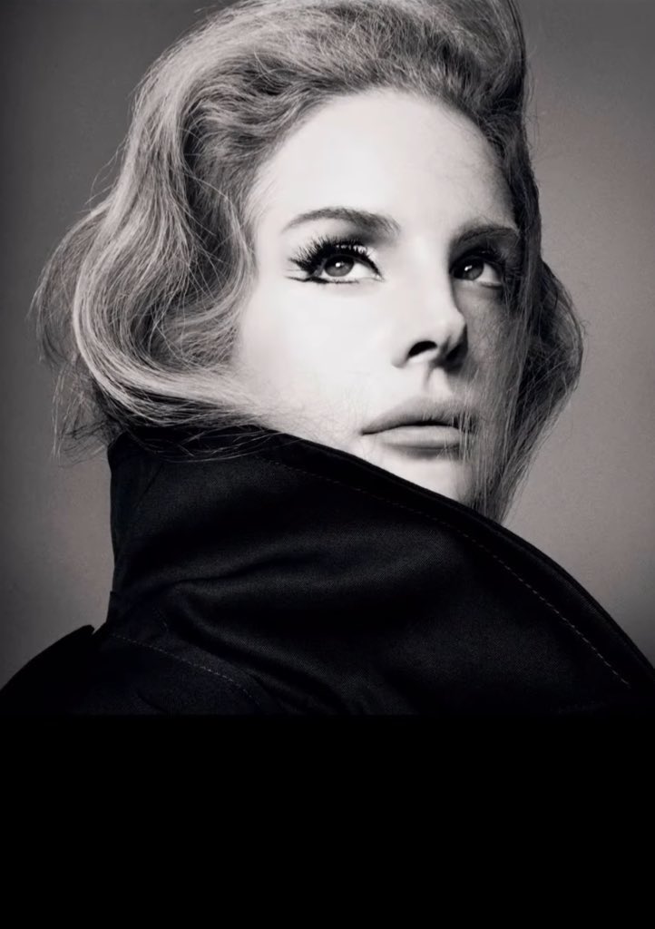 Lana Del Rey France tweet media