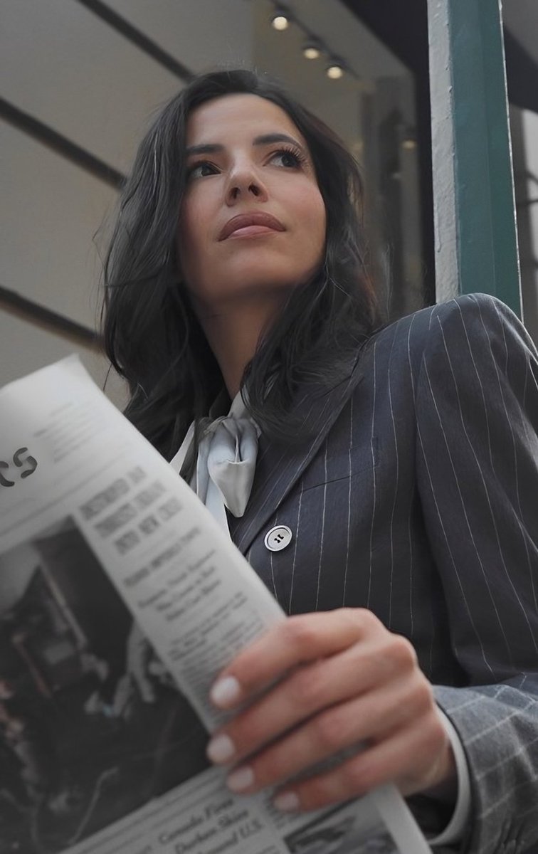POLLHEIM_au's tweet photo. Explore our Women's Collection, where every piece blends elegance and expert craftsmanship. Our tailored pieces are made to highlight your femininity with a touch of class, offering timeless styles for every occasion. ✨️ 
#Pollheim #fashion #femalesuits #style #craftmanship #tailoring