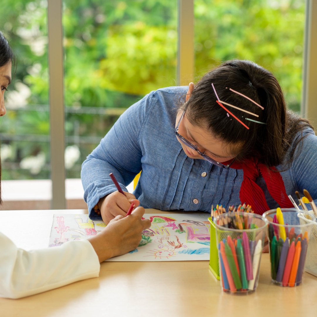 msbehaviorsvcs's tweet image. Coloring and drawing aren’t just fun activities – they play an important role in child development!

🎨 Improves fine motor skills
🎨 Encourages self-expression
🎨 Boosts focus and attention
🎨 Reduces stress and anxiety

#MakingMeaningfulChanges #CreativeDesign #BeCreative