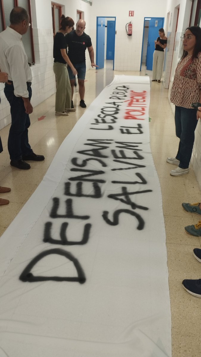 Avui, com ara fa deu anys, defensam el Politècnic, defensam l'escola pública