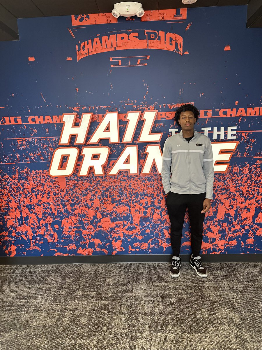Thank you to Coach <a href="/Alexander_Geoff/">Geoff Alexander</a> and the <a href="/IlliniMBB/">Illinois Men's Basketball</a> program for the opportunity to visit practice and tour the basketball facility today. I look forward to following you this season. Go Illini..!!! Let’s go to work!!!