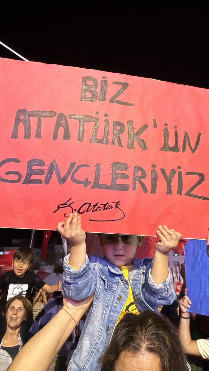 kadeeraskiinn's tweet photo. Sonuna Kadar Atatürk
Sonuna Kadar Cumhuriyet❤️
#Cumhuriyetin101Yılı 
#CumhuriyetBayramımız https://t.co/OZvbxLWTK9