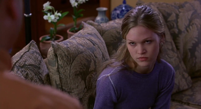 TheCinesthetic's tweet photo. Kat Stratford. 

10 Things I Hate About You (1999) https://t.co/m0SlzjCKjo