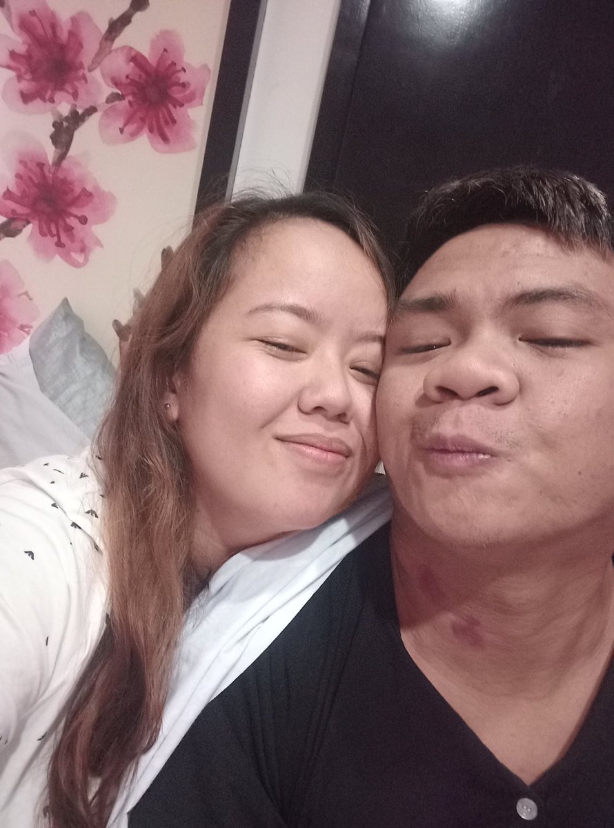 xSainity's tweet photo. 4 months with you ❤️😘 https://t.co/SnBBz4Akw8