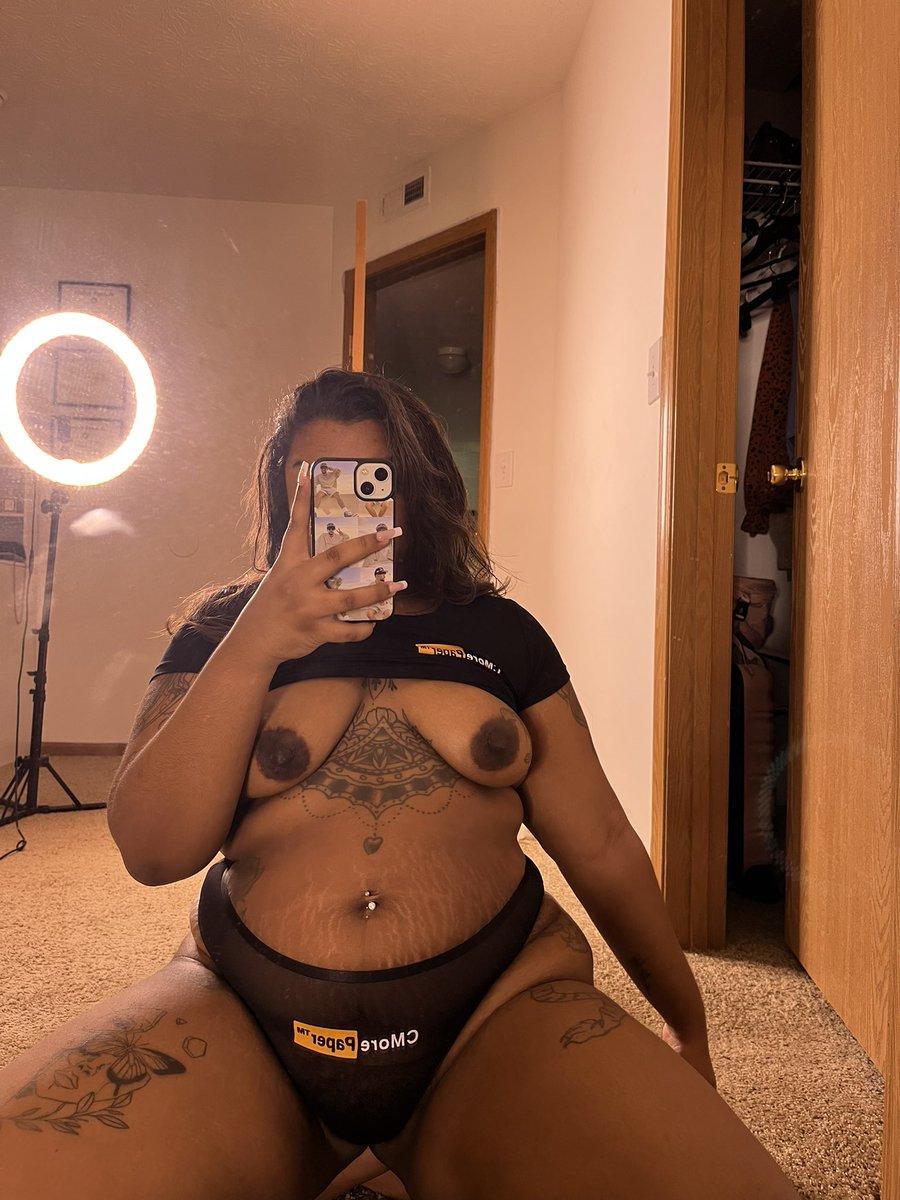 cherrythavixen's tweet photo. titty tuesday 🍒

@CMorePaper_ @CMorePaper https://t.co/Kor7AOALUG