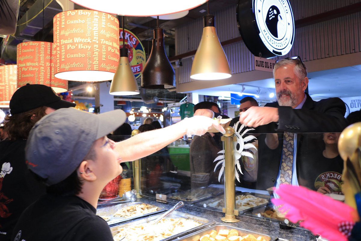 Beck's Cajun Cafe (@beckscajuncafe) on Twitter photo Everything in New Orleans is a good idea. ⚜️
Did you know you can sample #Gumbo #Jambalaya #BlackenedChicken #Alfredo and more?
#phillyeats #cajun <a href="/RdgTerminalMkt/">Reading Terminal Market</a> #visitphilly #phillyfoodies #foodielife #philly #foodcravings #eatlocal #phillyfavorites #gator #poboy #yum #eeeeets Everything in New Orleans is a good idea. ⚜️
Did you know you can sample #Gumbo #Jambalaya #BlackenedChicken #Alfredo and more?
#phillyeats #cajun <a href="/RdgTerminalMkt/">Reading Terminal Market</a> #visitphilly #phillyfoodies #foodielife #philly #foodcravings #eatlocal #phillyfavorites #gator #poboy #yum #eeeeets