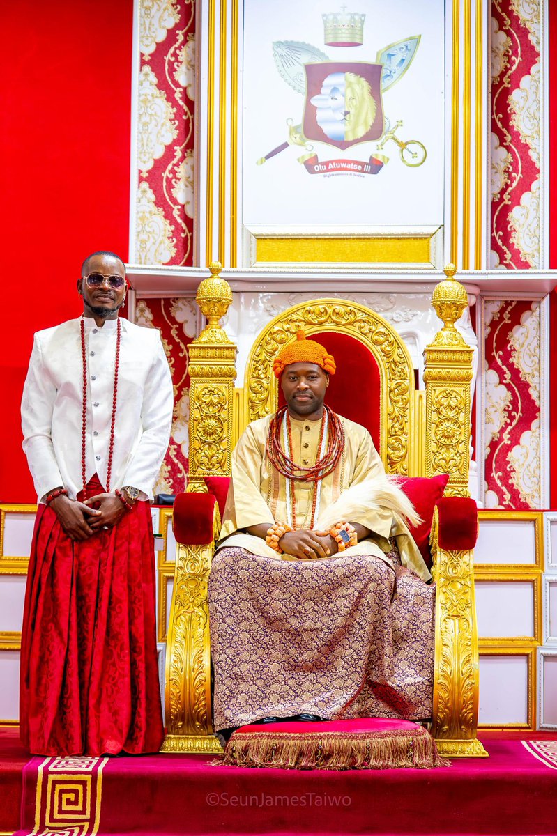 iamkellyrae1's tweet photo. Homecoming like no other! The king, His Majesty, Ogíamè Atuwatsé III CFR, The Olú of Warri Kingdom @Lord_Of_Warri invited me and my beautiful wife @kassia_kx back home - Truly a royal welcome. 

Thank you His Majesty, Ogíamè Atuwatsé III CFR, The Olú of Warri Kingdom.  #KellyraeSule #KassiaSule