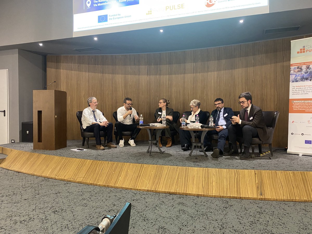 FGB_EU's tweet photo. A Giuseppe Forte sono affidate le conclusioni di questa ricca giornata, densa di riflessioni. @SkillsPulse #euconference #skillspulse https://t.co/jiuWFAioYL