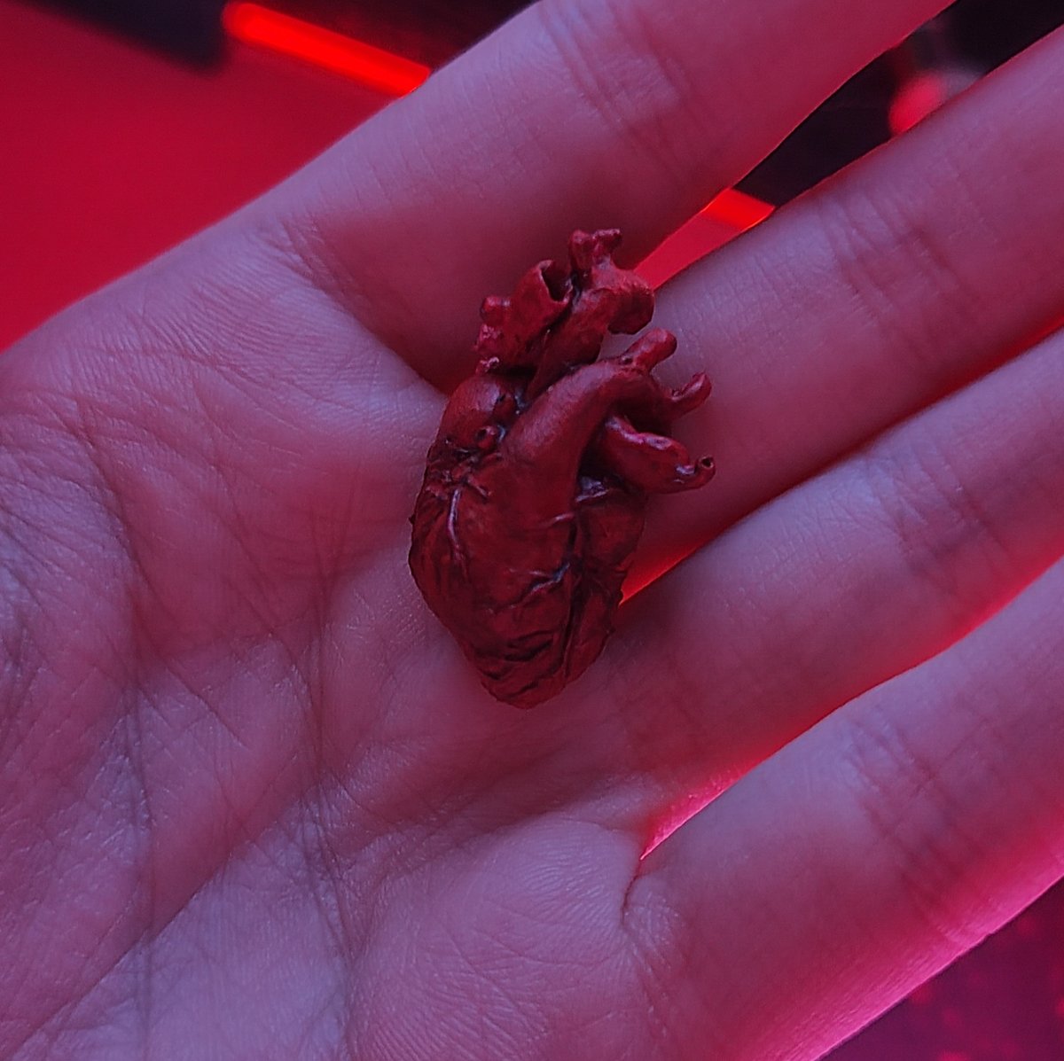 I've been thinking for a long time, and finally decided to share my little hobby with you.
This little heart was supposed to be part of something bigger. But unfortunately, I messed it up... I thought about repairing it but for now this is all I have.
#handmade #polymerclay