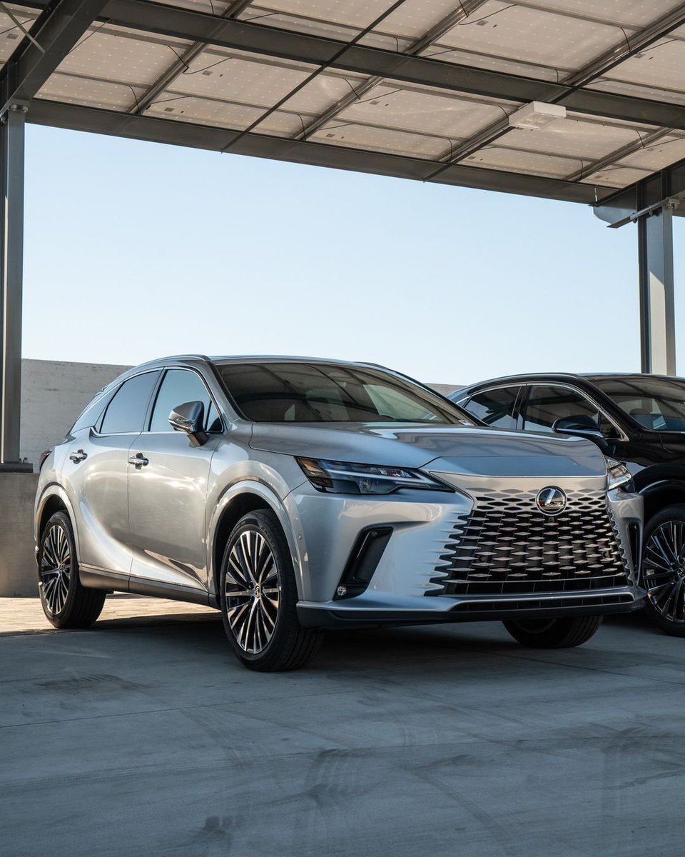 TustinLexus's tweet photo. Stunning in every detail. #LexusRX 
Shop Now: https://t.co/LkHM7xJQVj https://t.co/N5Y6yqRQ9X