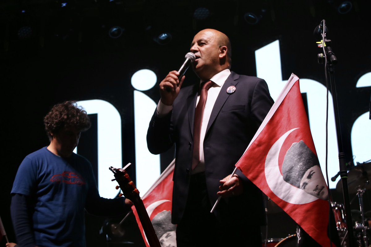 sinopbel's tweet photo. 🇹🇷Cumhuriyetimizin 101. yılı coşkusunu Pinhani konseriyle katladık!  

🇹🇷 Erken saatlerde alanı doldurmaya başlayan binlerce vatandaşımız gece boyunca Pinhani şarkılarıyla eğlenirken grup büyük beğeni topladı. https://t.co/GQLrw4WLx3