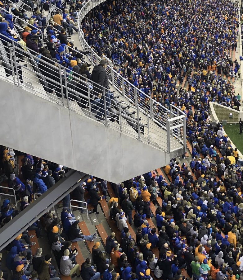 h2pnews123's tweet photo. For the smu fans in my replies… this is how Pitt travels.. and this was just a small portion of Pitt fans that were at nippert💙💛 https://t.co/Rk9ZFVeNVw