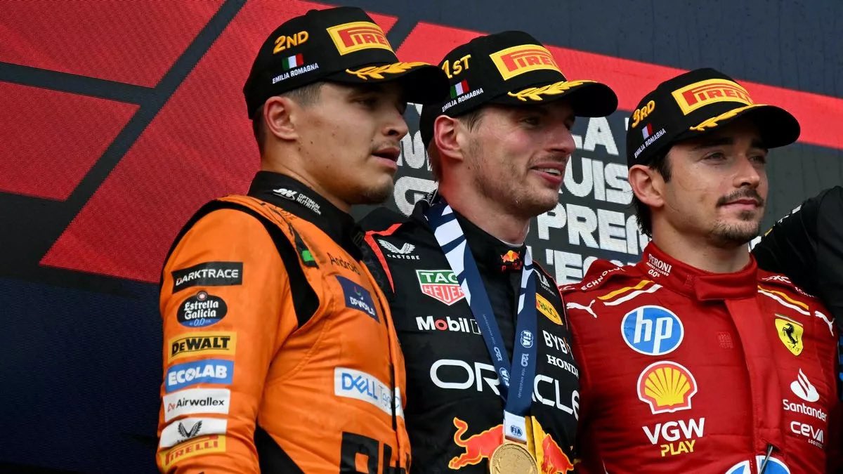 kxngdemix's tweet photo. Okay let’s do this quick.

Point Differences it’s going to be: 

(P1 - P2)
(P1 - P3) (P2 - P3)

Max Verstappen: 362
Lando Norris: 315 (-47)
Charles Leclrec: 291 (-71) (-24)

I am going to exclude the FASTEST LAP POINT from this. That’s a total 4 points left out.

#F1 https://t.co/h5oACEqSHS