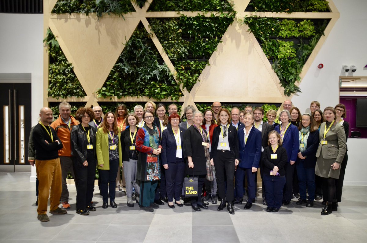 🏴󠁧󠁢󠁳󠁣󠁴󠁿Heute ist die Delegationsreise von Wissenschaftsministerin Petra Olschowski nach #Schottland gestartet. Im Zentrum stehen Klimaschutz &amp; Nachhaltigkeit – mit Stationen in #Glasgow, St. Andrews &amp; #Edinburgh.
PM👉 t1p.de/nw9ws